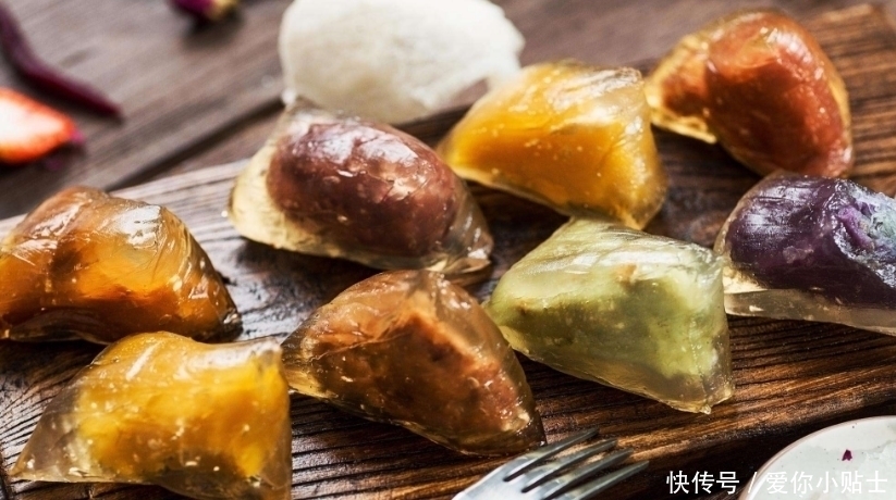 星巴克推出“龙虾粽”,满满全是虾,买了5个,结账时逗我呢