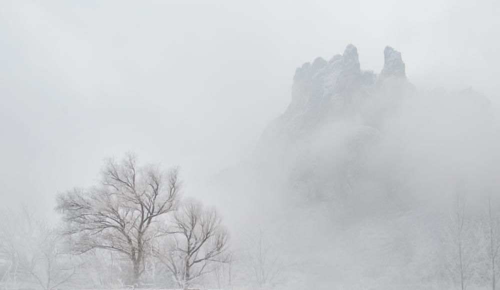 峡谷就像|太行大峡谷的冬日美景，五彩斑斓，惊喜不断！