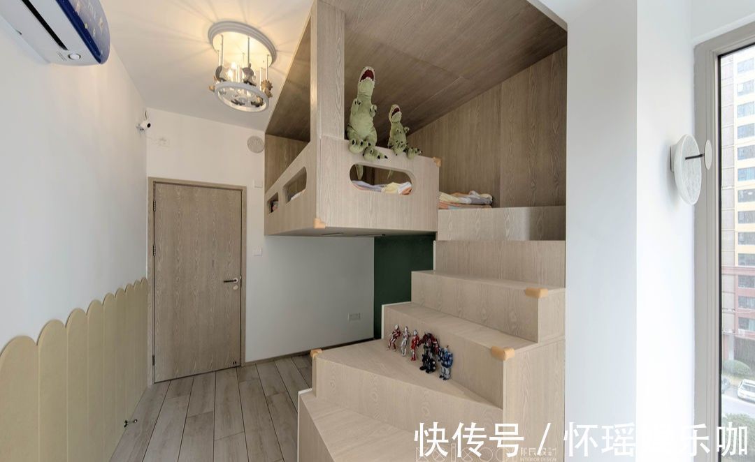 卧室床|舍弃客厅,不买餐桌,卧室床悬空,他家86㎡堪称小户型装修的榜样