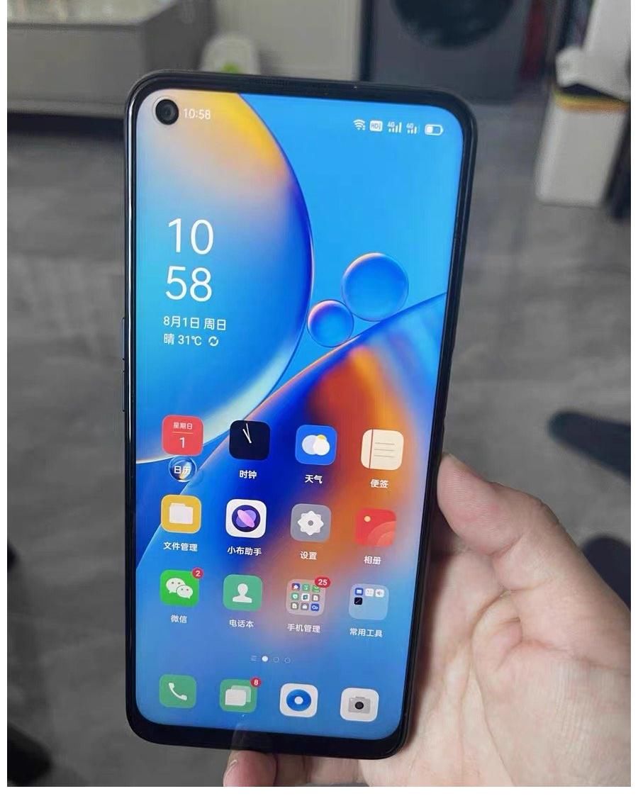 3s|前两天陪朋友去买手机，要给家里长辈买一台