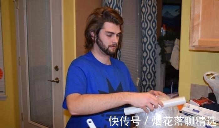 糖果包|来啊相互伤害啊，礼物包装成这样，一看就不是啥正经礼物