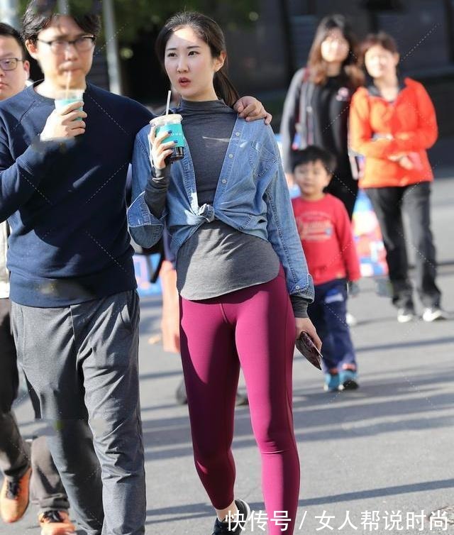 瑜伽裤 宽松的牛仔服和玫瑰红瑜伽裤,安静明亮,创造性感的休闲风格!