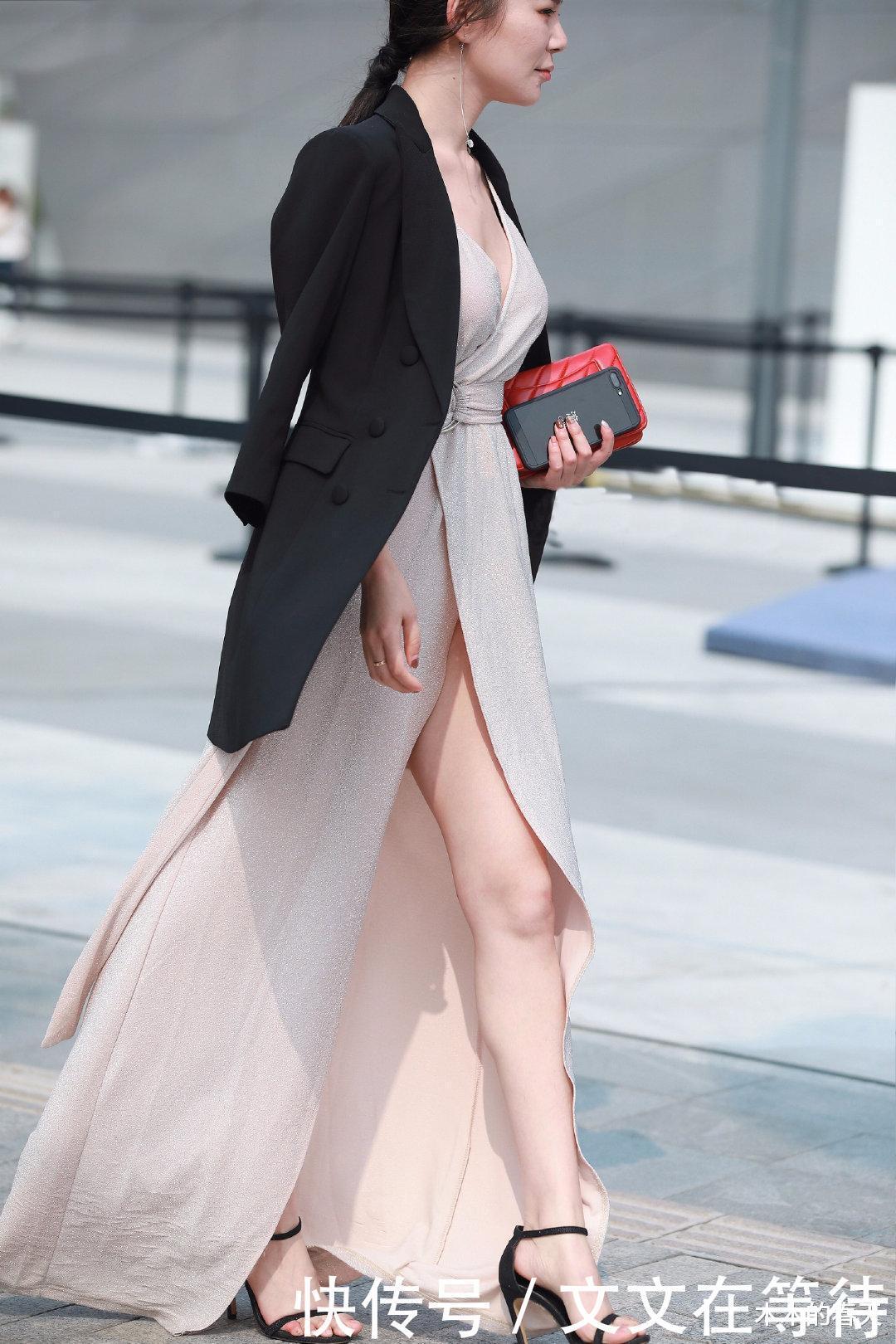 身姿|模特身材穿长裙,尽显玲珑好身姿,让人羡慕