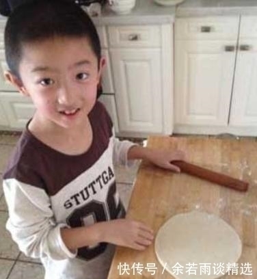 |晒晒演员于谦的豪宅:在家扮演贵妃搞笑,只因太疼爱儿子了