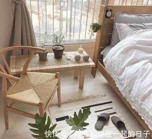 主妇|韩国人的温馨小窝,简洁利落的家居布置,房间不大却越住越大