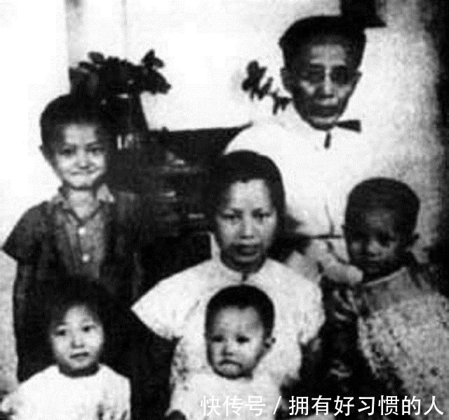 文學作品&風流才子郭沫若自比蘇軾,寫下一首《水調歌頭》,讀罷高下立見