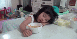 早餐|搞笑GIF:麻麻非让我吃早餐。。。