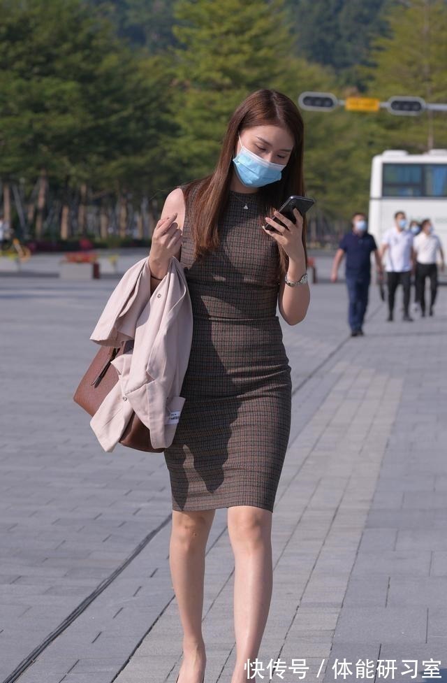 小仙女 用心的小姐姐会选择适合自己的连衣裙,休闲靓丽合时宜,更加漂亮!