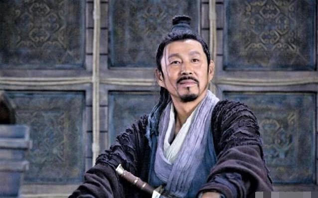 次次|逃命途中,刘邦多次将一双儿女踢下车,为何车夫次次舍命相救?瞬间明白了