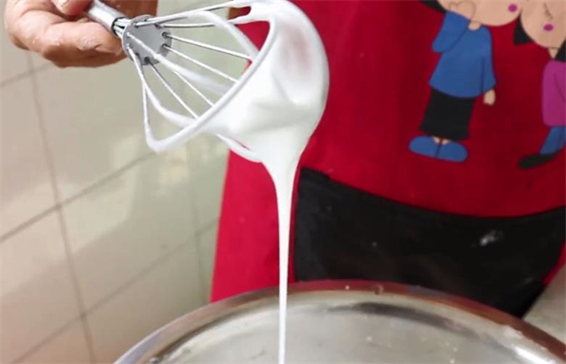 碱面|不用一点明矾,教你自制土豆粉条,白色透明筋道,比买的好多了