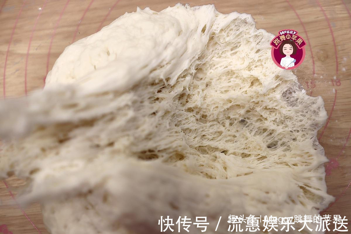 酵母|教你做个绣球花卷,又白又嫩又暄软,发面多加一料,面团高又白