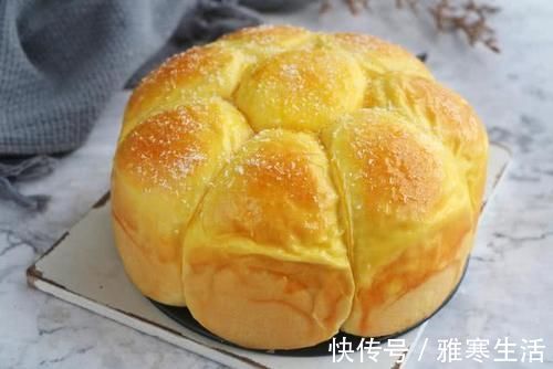 在家做面包，不用烤箱不用黄油，又软又拉丝，学会别再买面包吃了