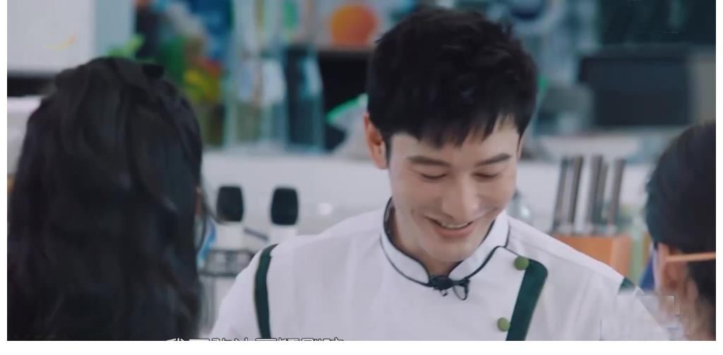 张碧晨|赵丽颖回归《中餐厅》，黄晓明大喊“妈呀”惨被补刀，赵小刀管家上线好霸气