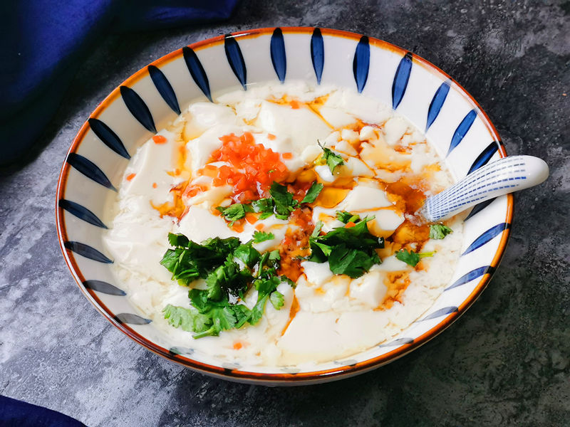 自制豆腐脑，简单零失败，清淡不腻口，早餐喝一碗暖暖的舒服