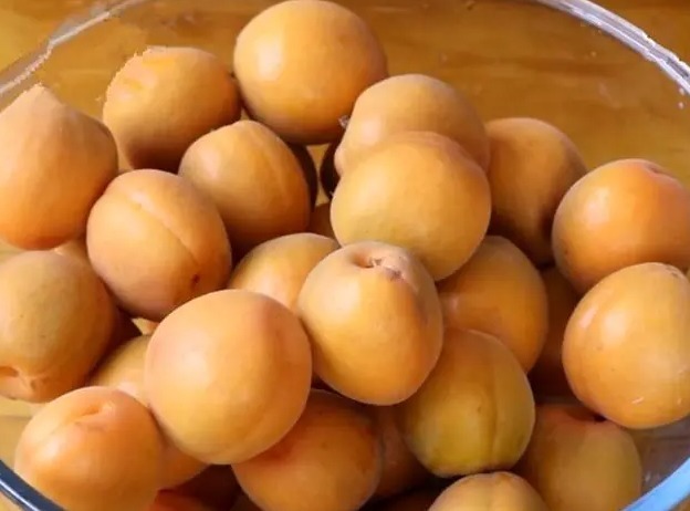 碱性|天热这碱性水果要多吃,一次性买5斤,晒干囤着,随时吃随时取!