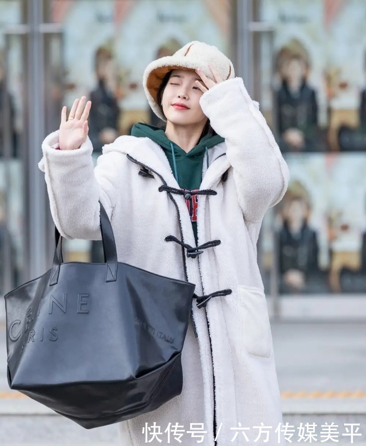 冬天穿衣要保暖好看,这几款服装作内搭,穿衣搭配不再是难题