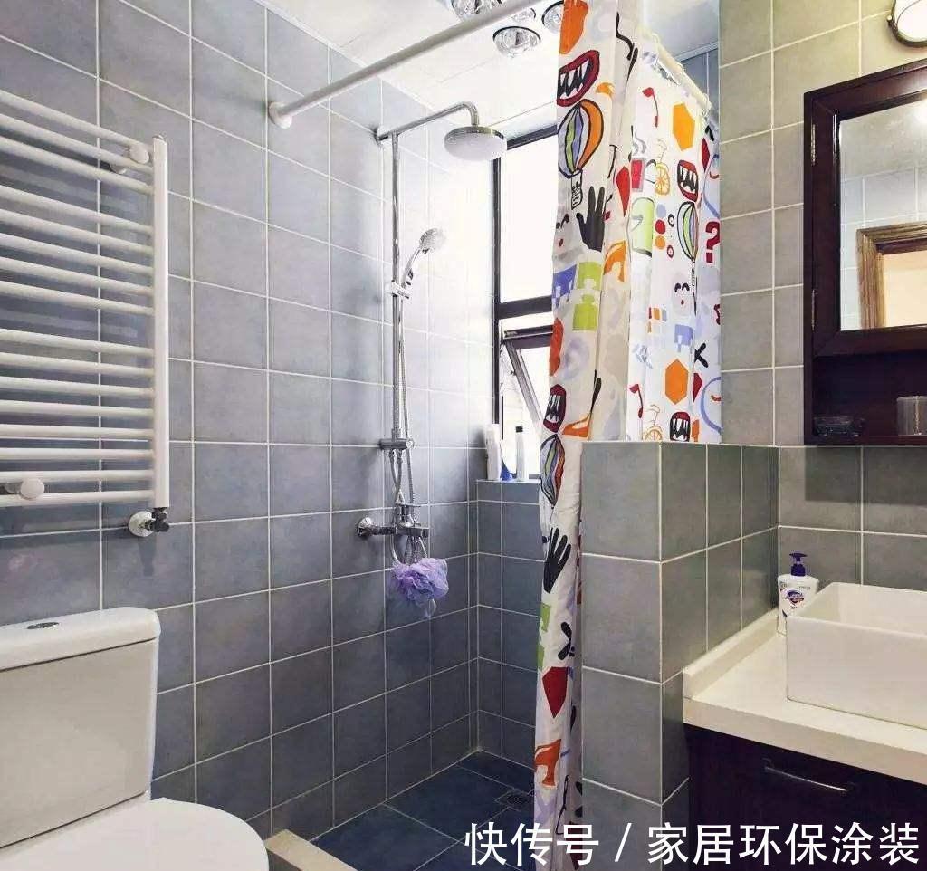 干湿分离|卫生间里的马桶区和淋浴区距离太近了,怎么做干湿分离?