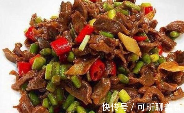 腊肉|美食优选莴笋炒腊肉、蒜薹小炒鸡杂、青瓜木耳炒蛋、干锅辣鸭肠