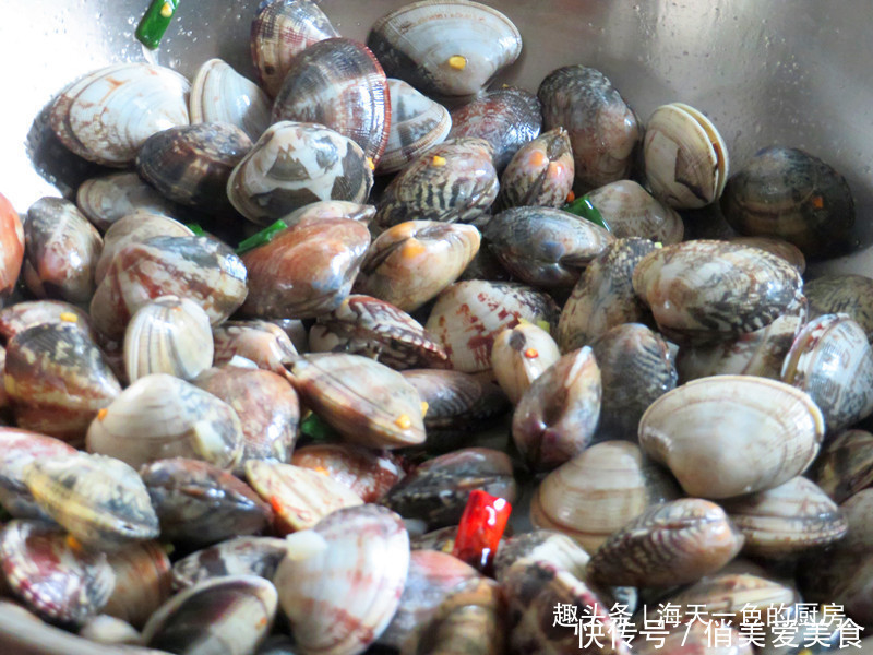 营养|想吃花蛤自己做,10块钱炒一盘,比外面实惠多了,不牙碜有营养!