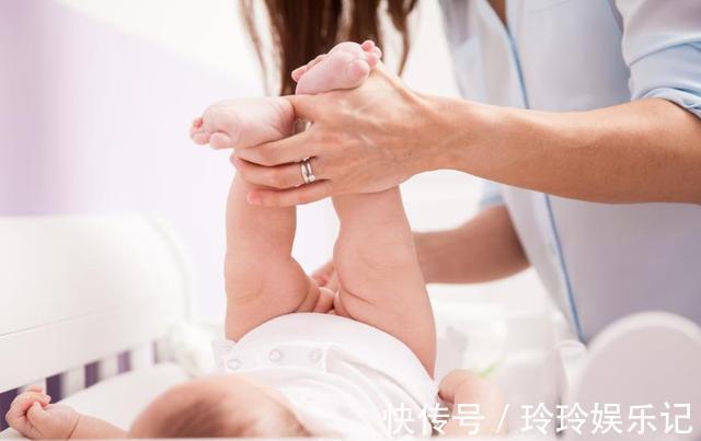 尺码|6个月宝宝哭闹不停,一查尿路感染,你还敢这样换尿不湿吗?