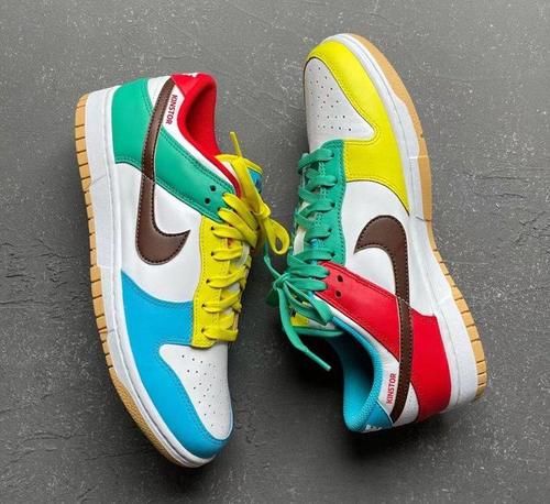 Nike Dunk Low “ Free 99 ” 最新细节照曝光！不对称鸳鸯设计吸睛度爆棚！