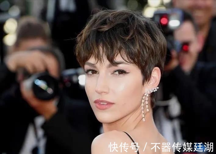 发量|想要“显瘦显年轻”?凭什么?不懂发型的造型秘诀,再折腾都白搭