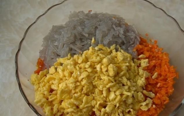 胡萝卜这吃法真过瘾，不烫面不发面，层层包着馅料，比包子还香