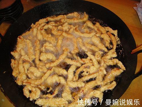 炸酥肉有秘诀,别只会挂面糊了,多加这一步,酥肉才更香更脆