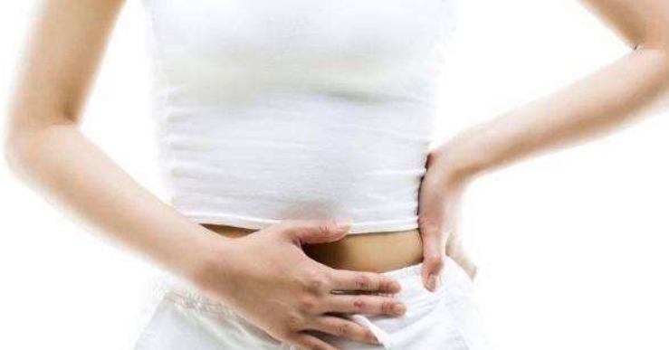 常用艾叶泡脚的女人,最后发生了什么?4大变化或许会悄悄降临