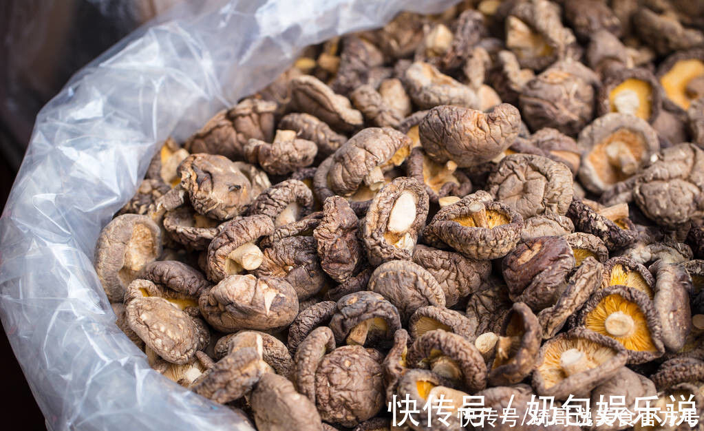 维d|买香菇,挑大的还是小的?牢记“3买3不买”,谁也不敢忽悠你