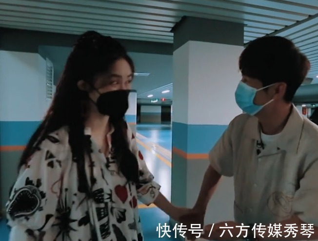 復工|《快本》謝娜哭訴復工壓力大，私下求助楊迪救場！綜藝感大不如前