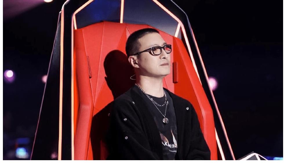 回锅肉|《中国好声音》汪峰战队谭轩辕,被骂是“回锅肉”,不红是有原因的