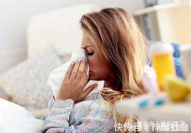 打喷嚏|孕妇打喷嚏时,胎儿在肚子里会有3种反应,孕妈要小心呵护