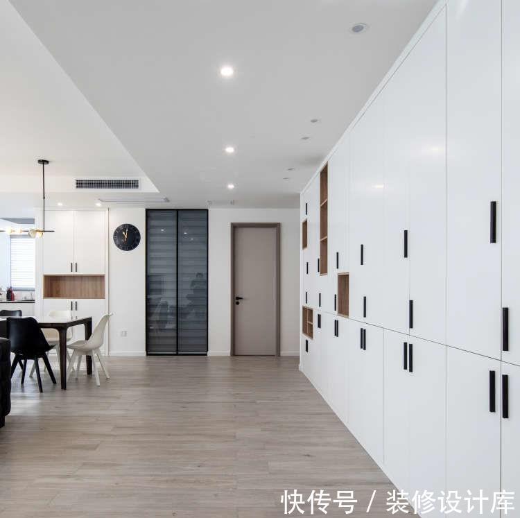 业主|要求半年就入住,将家和工作室融合,工作的同时也是在休息
