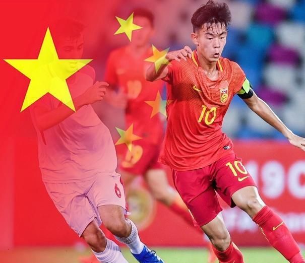中国足球|国足未来!17岁中国C罗晒6块腹肌,对阵韩国戴帽,冲击2026世界杯