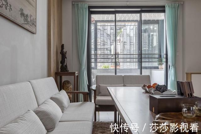 茶几|她以逆向思维,用餐桌代替茶几,入住后,发现出奇的好用