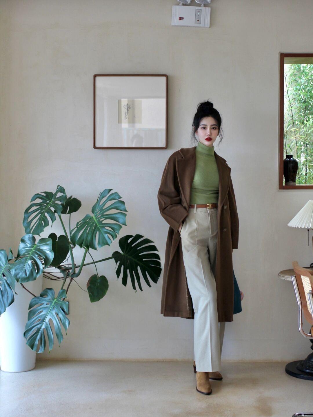 穿搭|冬天怎样穿得温柔又淑女,抽绳毛衣+针织阔腿裤,保暖又时尚!