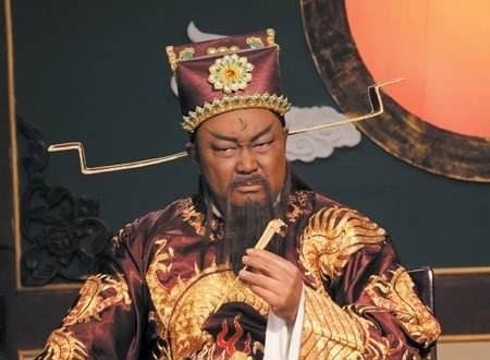 包拯|北宋名臣铁面判官“包拯”为官断的第一案——牛舌案