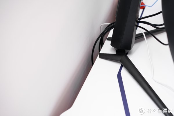 礼物|超彰显“钞能力”的礼物——傲风联名高达电竞桌上手体验