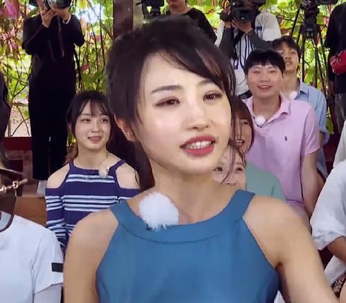 比賽|鄧倫為贏得比賽，主動抱起女嘉賓，手放位置堪稱是男友專屬