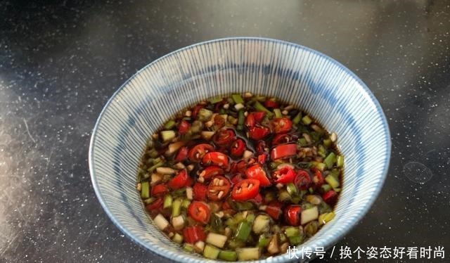 吃它堪比阿胶,却比阿胶便宜几十倍,补血养颜,可惜很多人都扔了