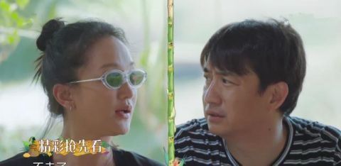 周迅夠特別，錄《向往4》換了5套造型，穿4萬(wàn)多大牌外套干農(nóng)活