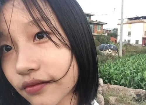 长期涂口红的女生，嘴巴这5个问题很明显，中两个就该注意了！