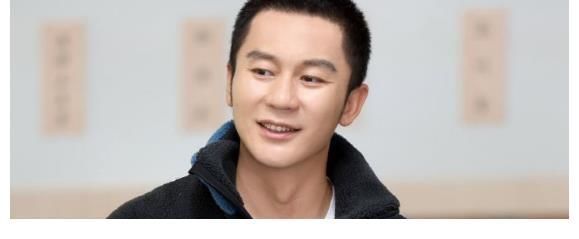 《奔跑吧9》全員海報(bào)來(lái)了！蔡徐坤站后排baby站旁邊，C位是誰(shuí)呢？