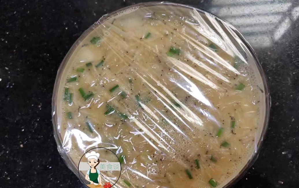 适合秋天吃的一道蒸菜,8分钟上桌,鲜甜补钙,三天两头给孩子做