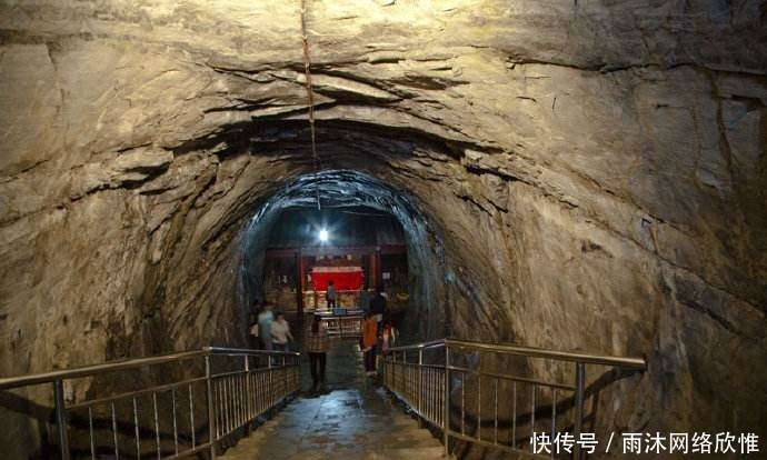 满城|满城汉墓出土一怪鼎,专家研究完说,这是当时的高压锅