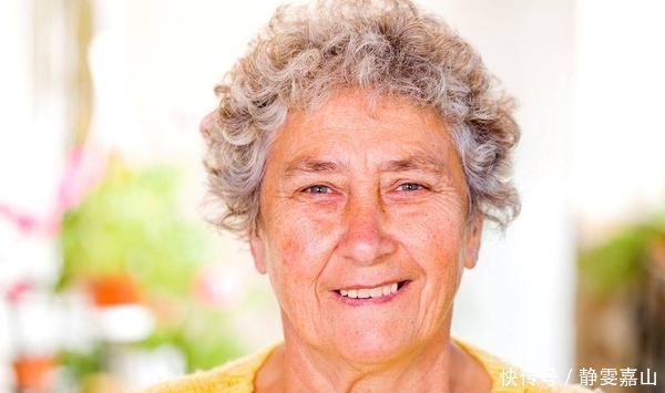 老年痴呆症|老年痴呆不可小觑，提醒：这些都是早期表现，提前预防很重要