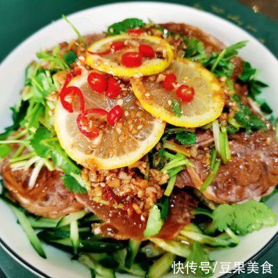 秘制黄瓜拌牛肉～大饭店的味道