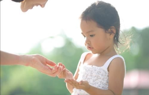 歆歆|7岁女童缺钙半年不长个,听取儿科主任建议,半年长高8公分