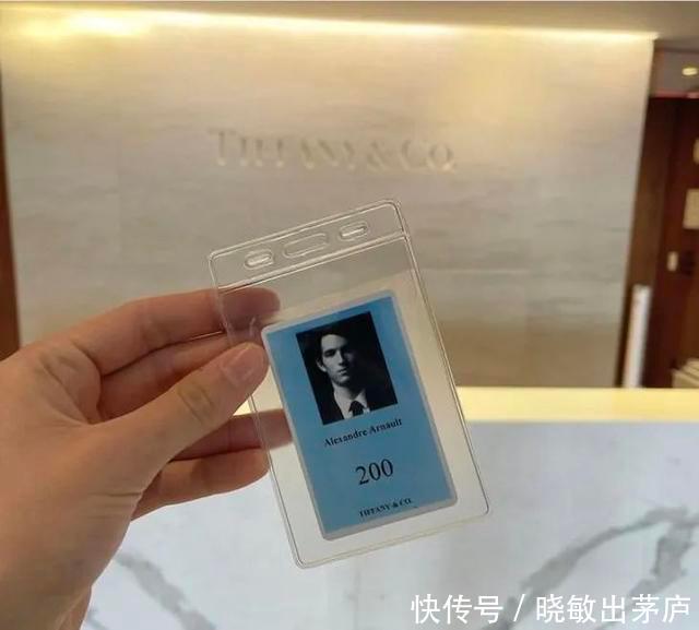 90后|90后正在引领时尚圈不禁看了眼我的工资条